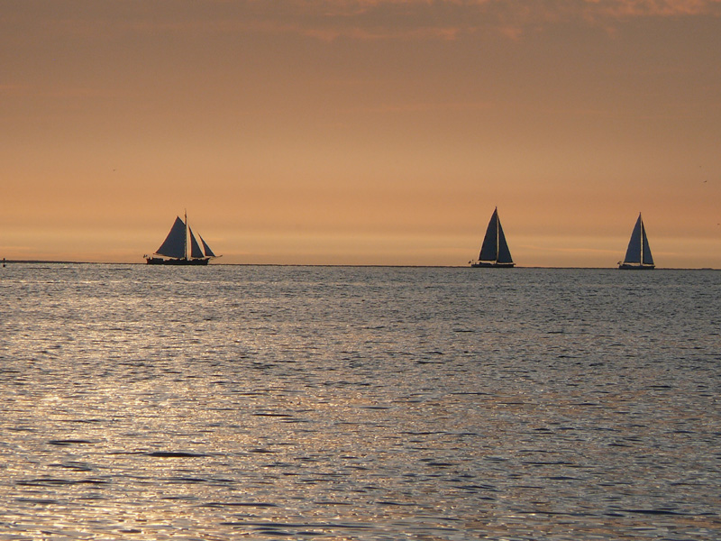 Sonnenuntergang_Meer_Segelboote_P1420580