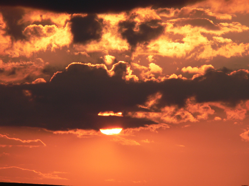 Wolken_im_Sonnenuntergang