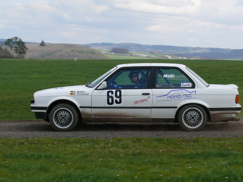 05_BMW_E30_318is