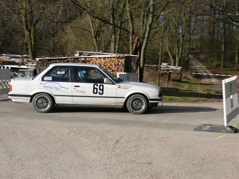 BMW_E30_318_is